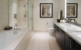 Highland Tower bathroom